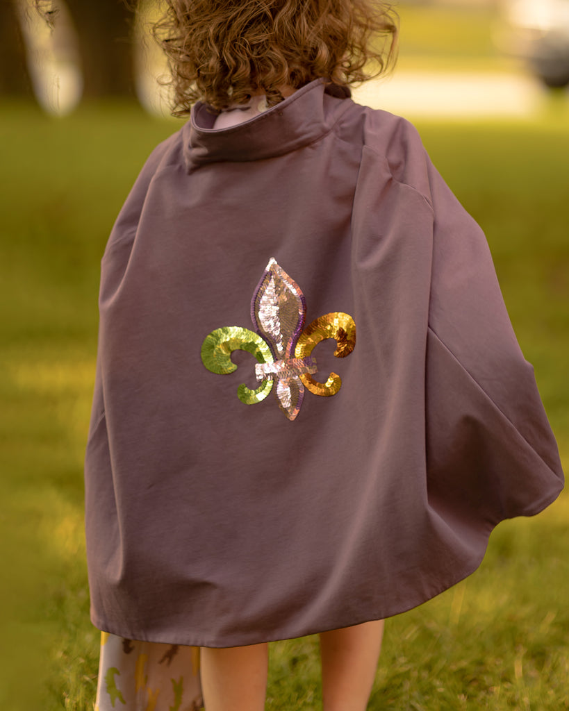 Mardi Gras: Fleur de lis Cape